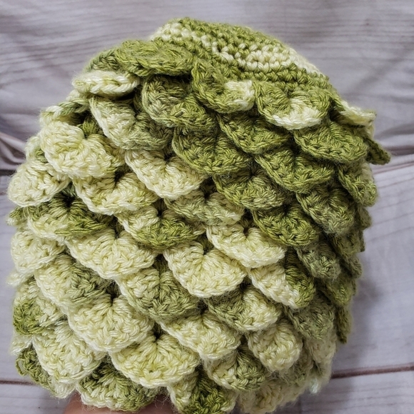Handmade Crocodile Stitch Crochet Knit Beanie Hat Green Yellow Soft 10x9.5 Inch - Picture 3 of 6